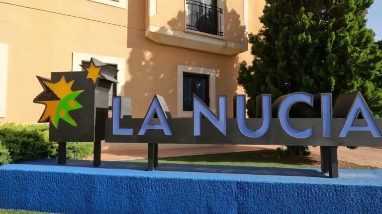 Vida en el Casco Antiguo de La Nuc&iacute;a: Una Experiencia &Uacute;nica